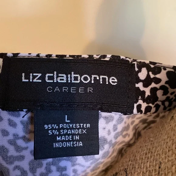 Liz Claiborne blouse - Picture 10 of 11